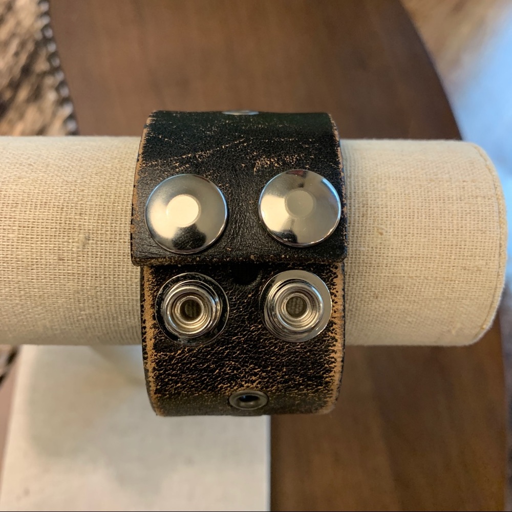 Vintage Upcycled leather cuff bracelet- adjustable - Picture 5 of 8